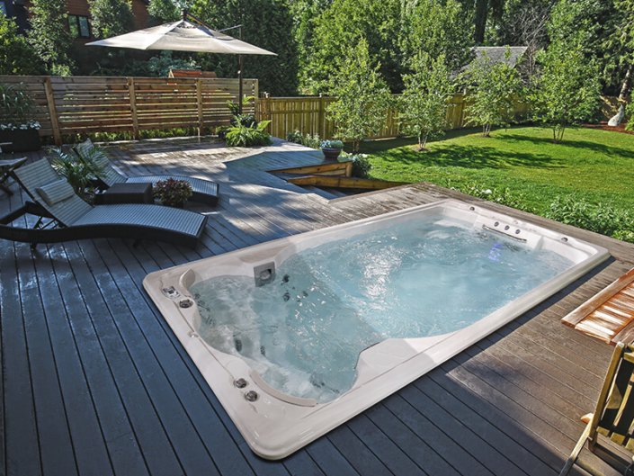 Spa de nage Swimlife Jacuzzi - Rêve de Piscine & Spa à Nantes Carquefou La Baule Loire Atlantique (44)