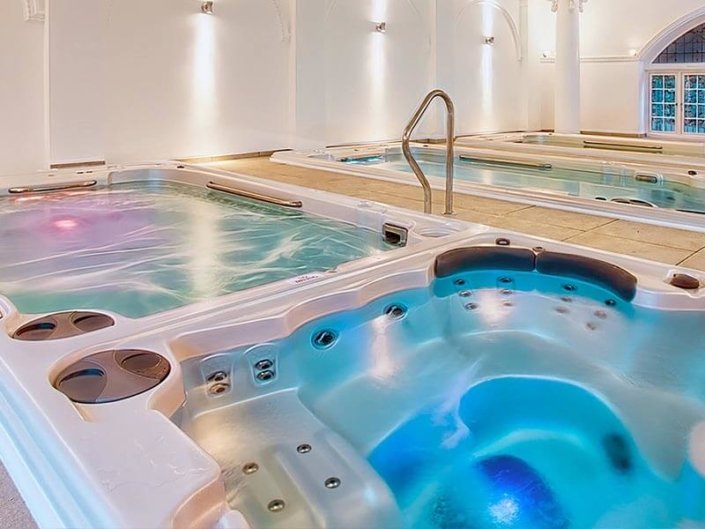 Spa Jacuzzi Centre de thalasso - Rêve de Piscine & Spa à Nantes Carquefou La Baule Loire Atlantique (44)