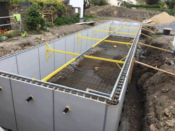 Réalisation d'un couloir de nage en béton armé dans le Pays de Retz - Rêve de Piscine & Spa Nantes Carquefou La Baule (44)