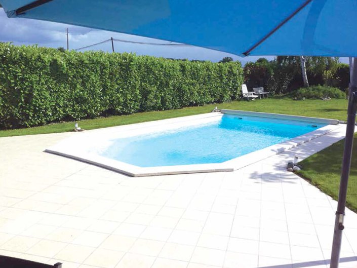 Piscine coque creusée Alliance Piscines Sur Loire - Rêve de Piscine & Spa Carquefou La Baule Loire Atlantique (44)