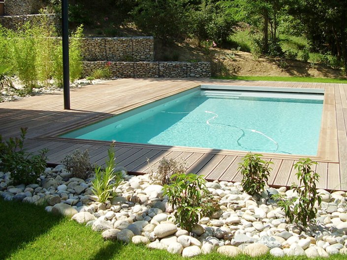 Piscine en coque polyester Alliance Piscines à Saint Sébastien sur Loire - Rêve de Piscine & Spa Carquefou La Baule Loire Atlantique (44)