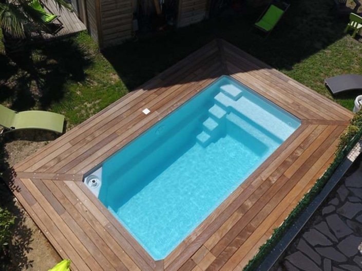 Piscine en coque polyester à fond plat ® Gamme Starlite XXL - Rêve de Piscine & Spa à Nantes Carquefou La Baule Loire Atlantique (44)