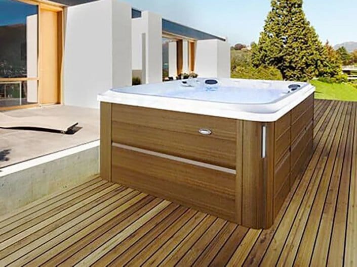Spa de nage Jacuzzi ® Gamme Power Pro 16 - Rêve de Piscine & Spa à Nantes Carquefou La Baule Loire Atlantique (44)